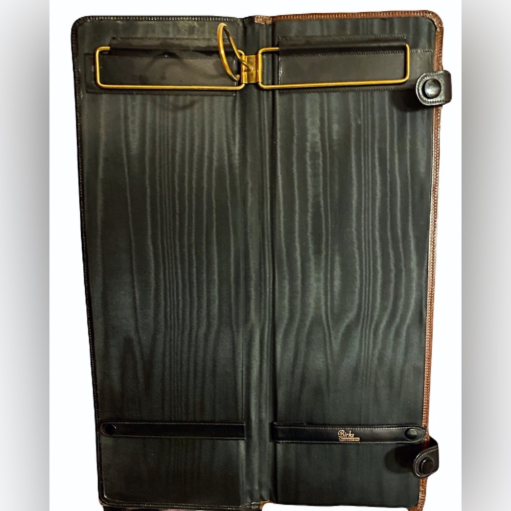 Birks Travel Garment Hanger Case